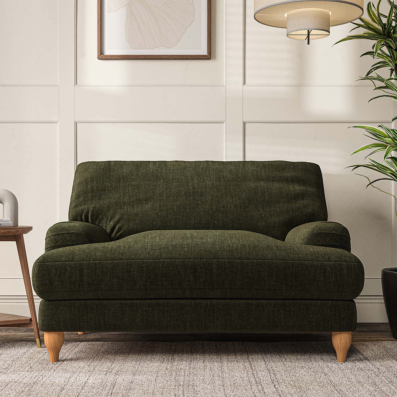 Darwin Snuggle Chair