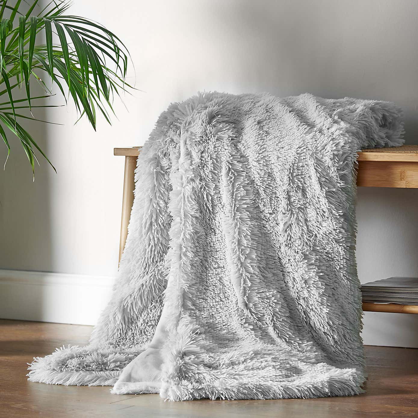 Catherine Lansfield Cuddly Deep Pile Throw