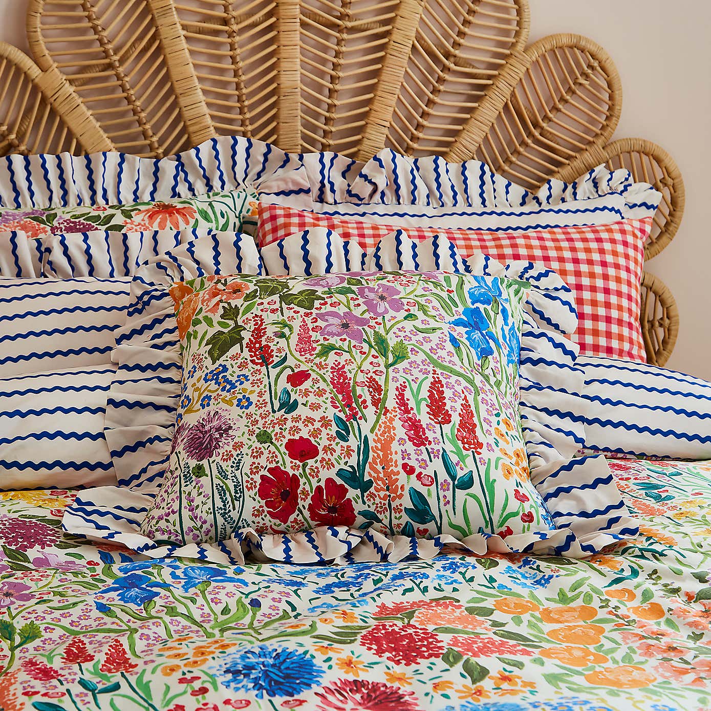 Sophie Robinson Sunshine Flowers Pillowsham