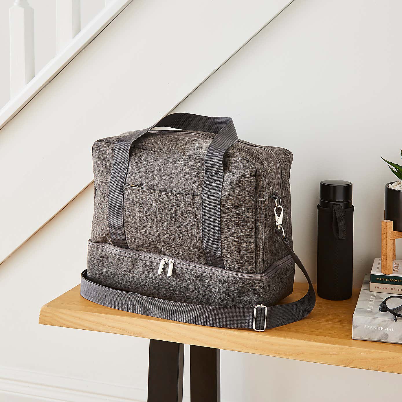 Over Handle Travel Holdall