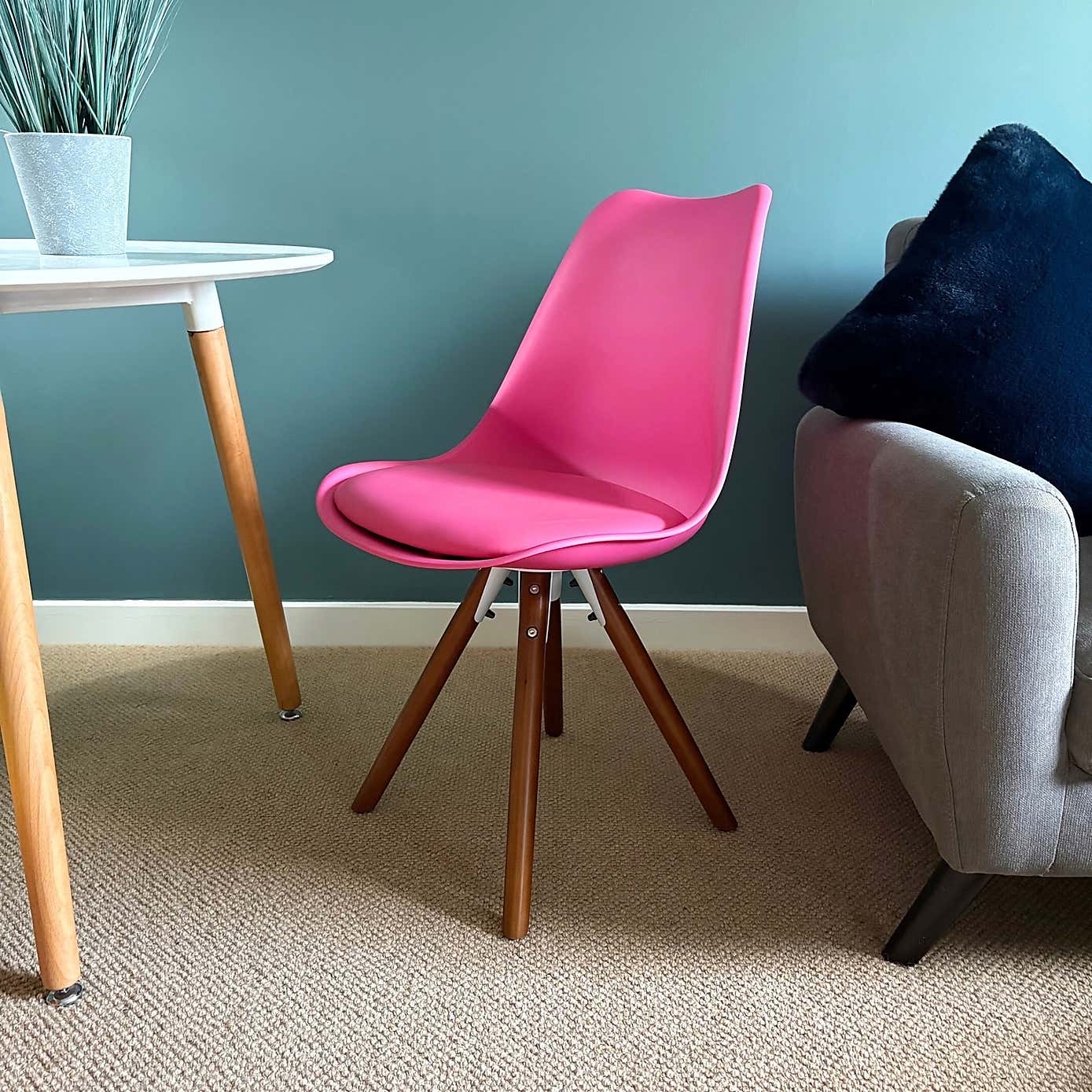 Fusion Living Soho Plastic Dining Chair with Pyramid Legs