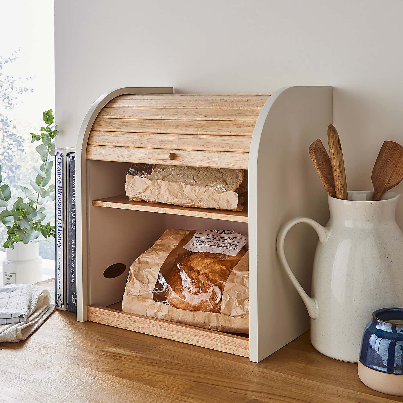 Churchgate Tambor Bread Bin