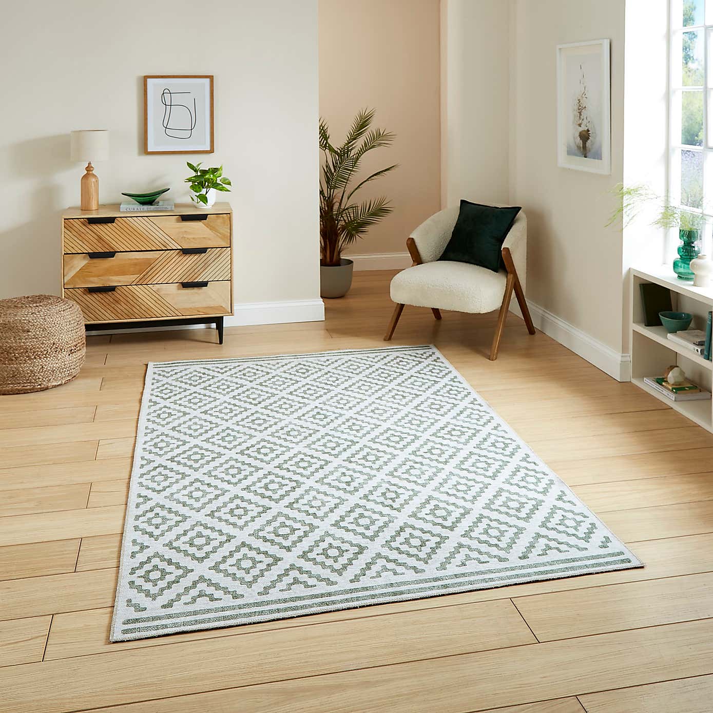 Coral Diamond Rug