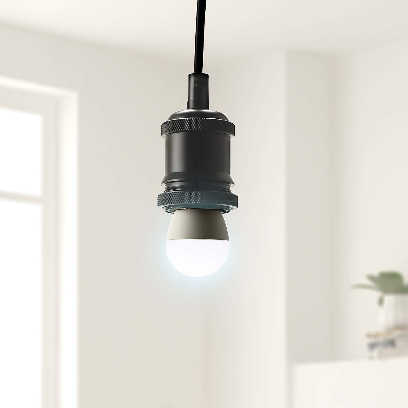 Status 5.5W Day Light Pearl SES Mini Globe 2 Pack