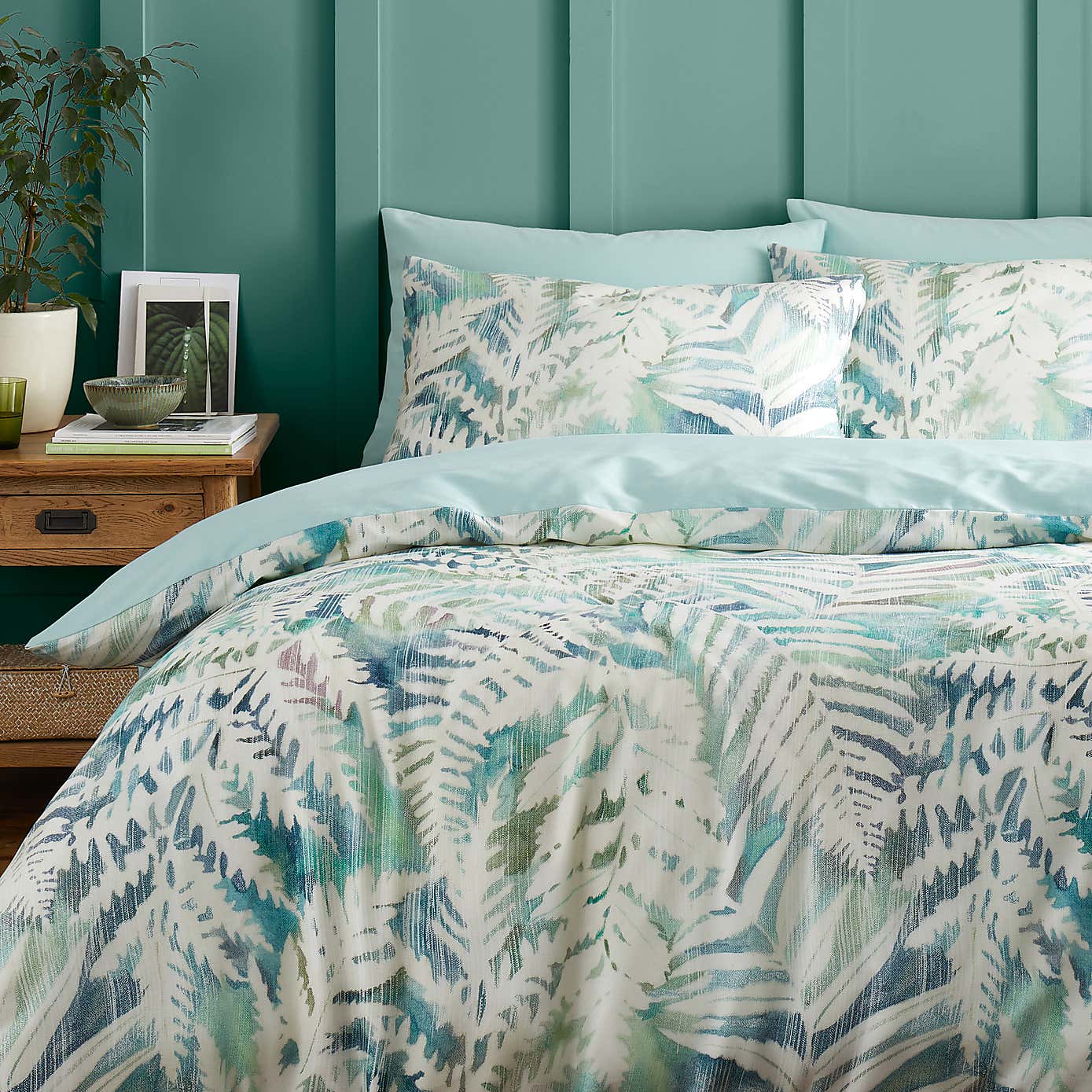 Palm House Fern 180 Thread Count Cotton Sateen Duvet Cover & Pillowcase Set