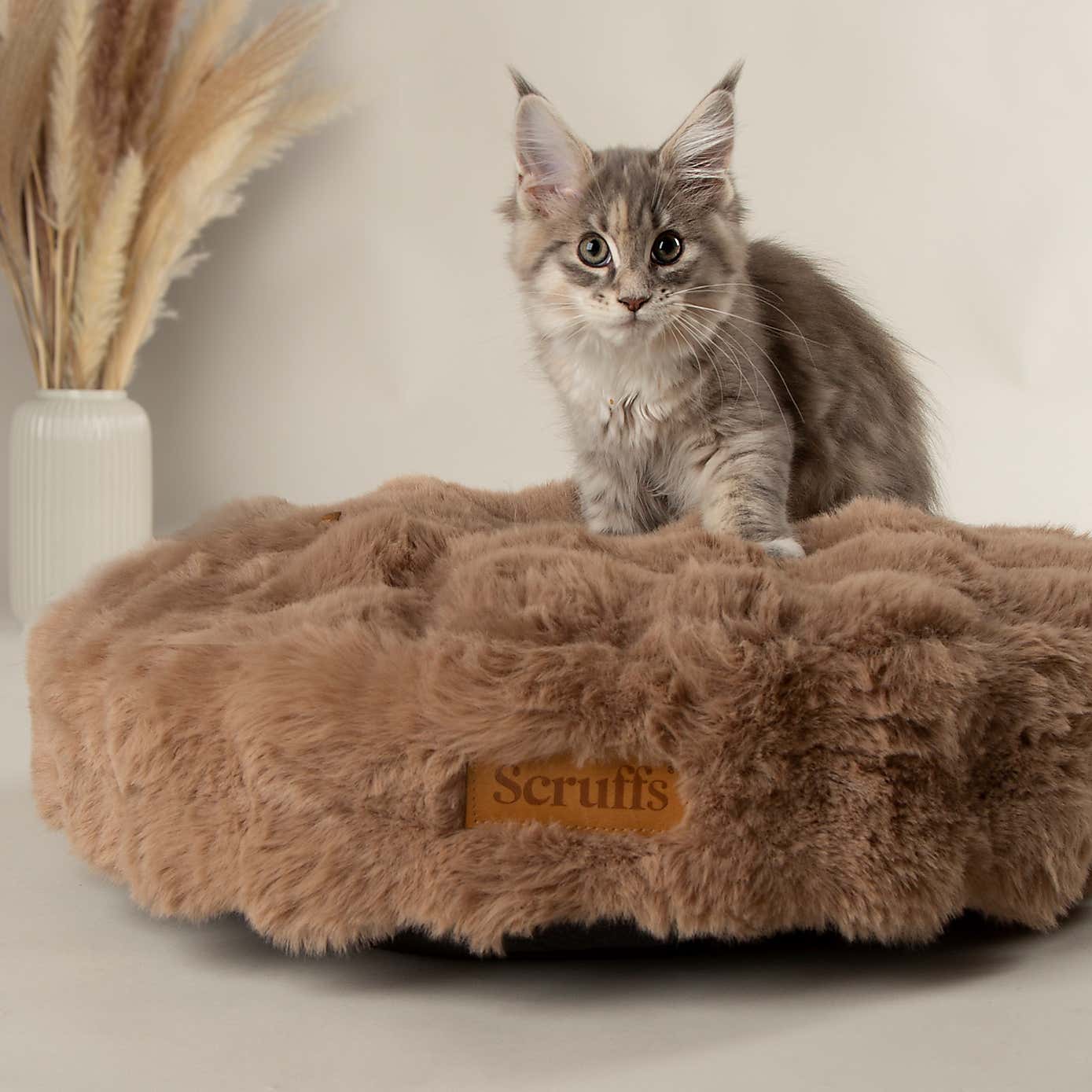Scruffs Luxurious Alpine Round Pet Cushion