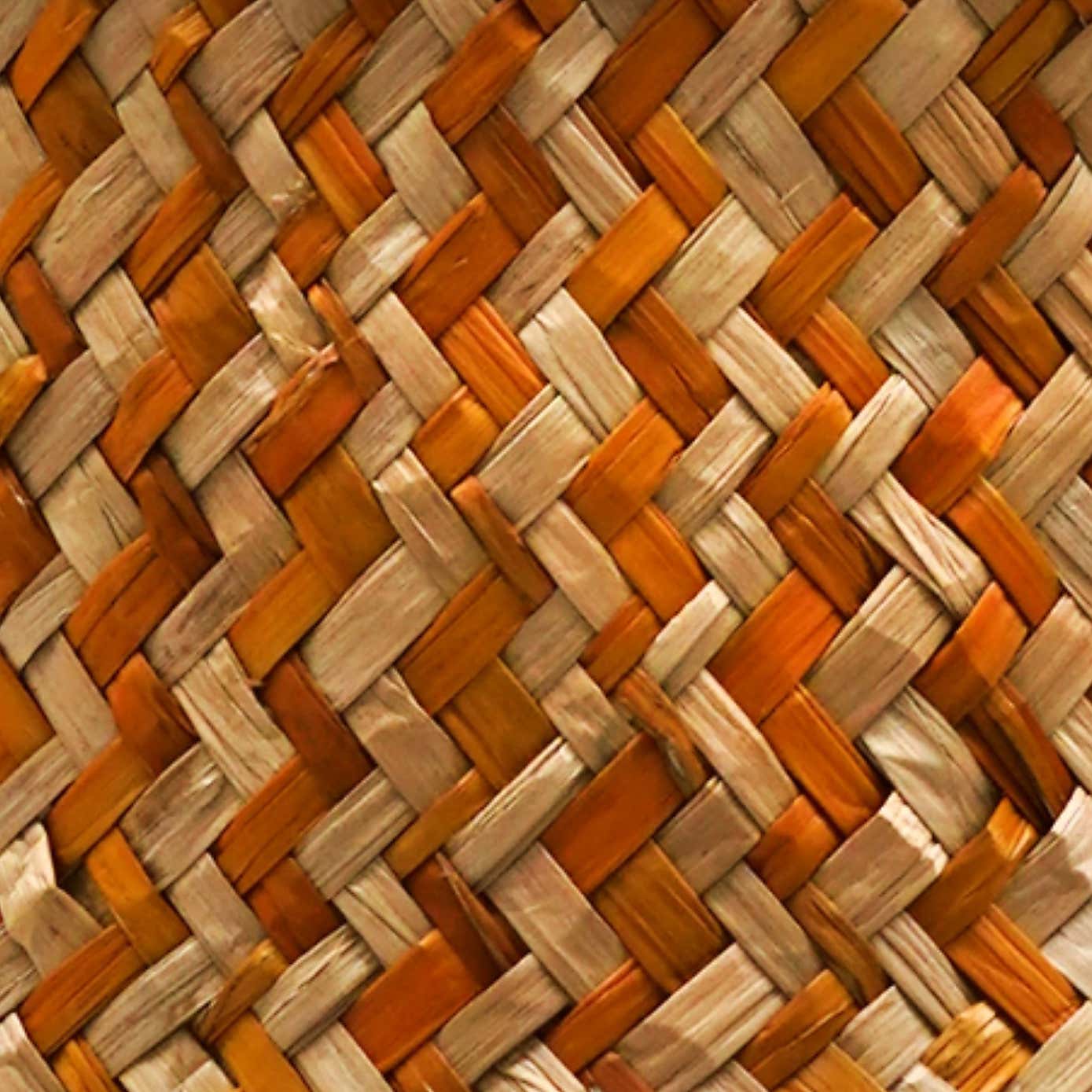 Medium Seagrass Chevron White Lined Basket