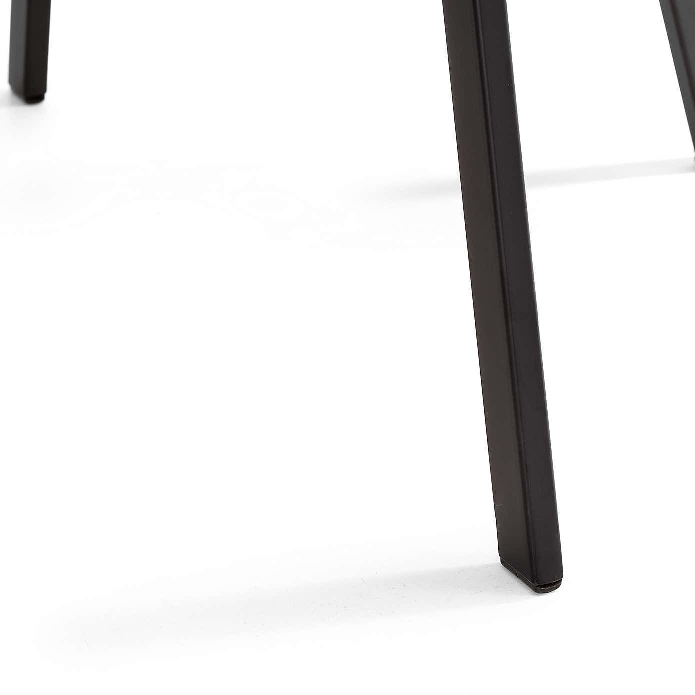 Brooklyn Round Dining Table with 4 Monroe Chairs