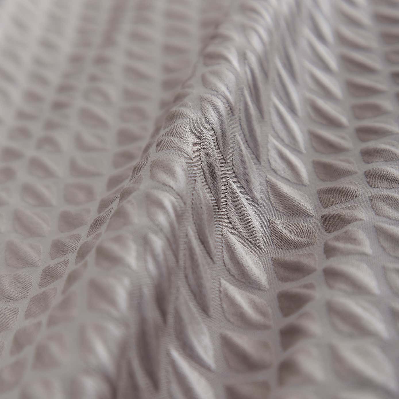 Cassie Silver Duvet Cover and Pillowcase Set