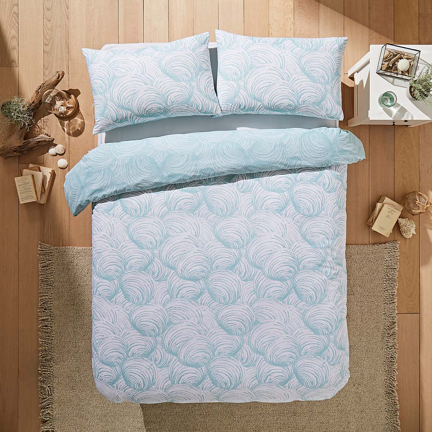 NHM Venus Shell Seafoam Duvet Cover and Pillowcase Set