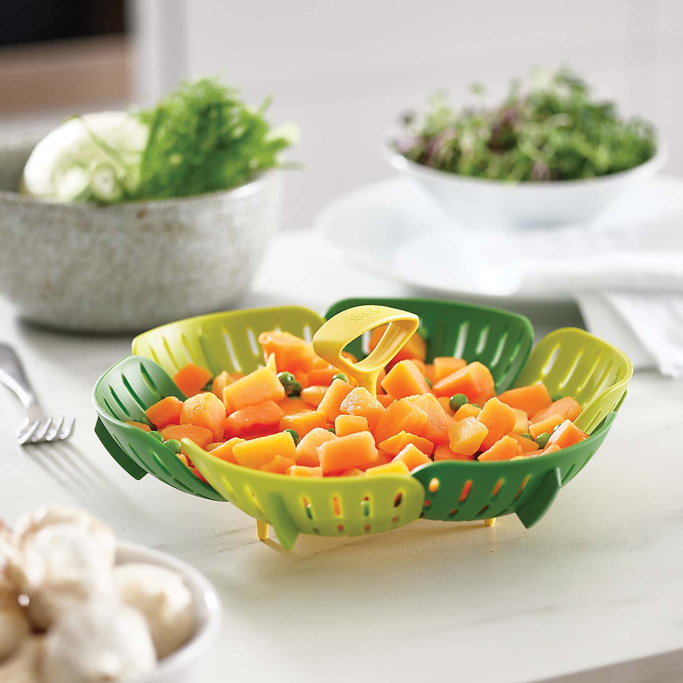 Joseph Joseph Bloom Folding Steamer Basket