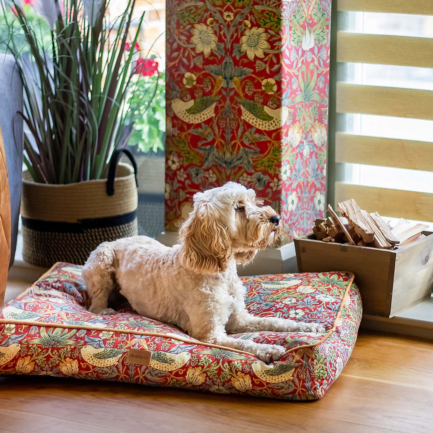 Morris & Co Strawberry Thief Mattress Pet Bed