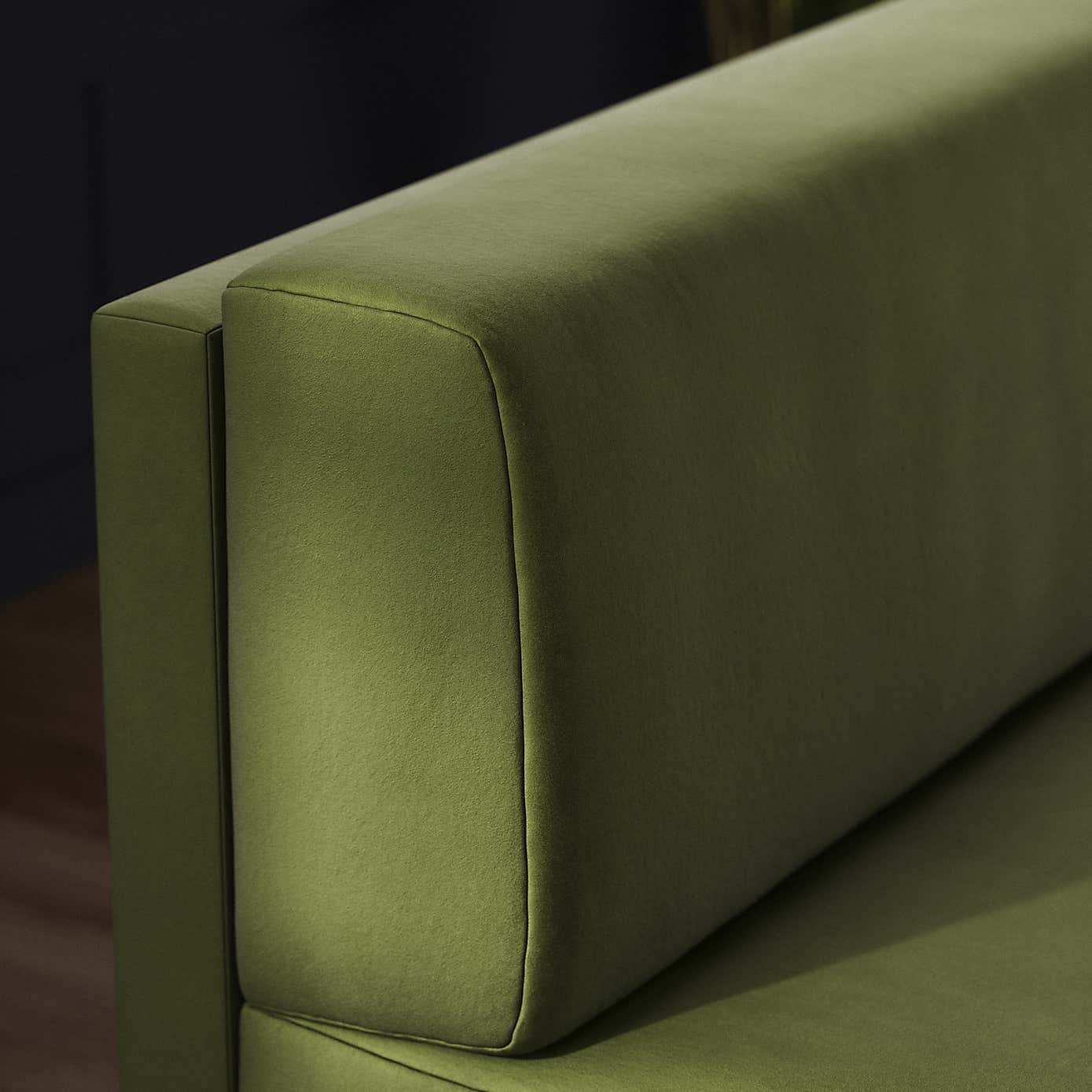 Mae Corner Dining Bench, Matte Plush Velvet