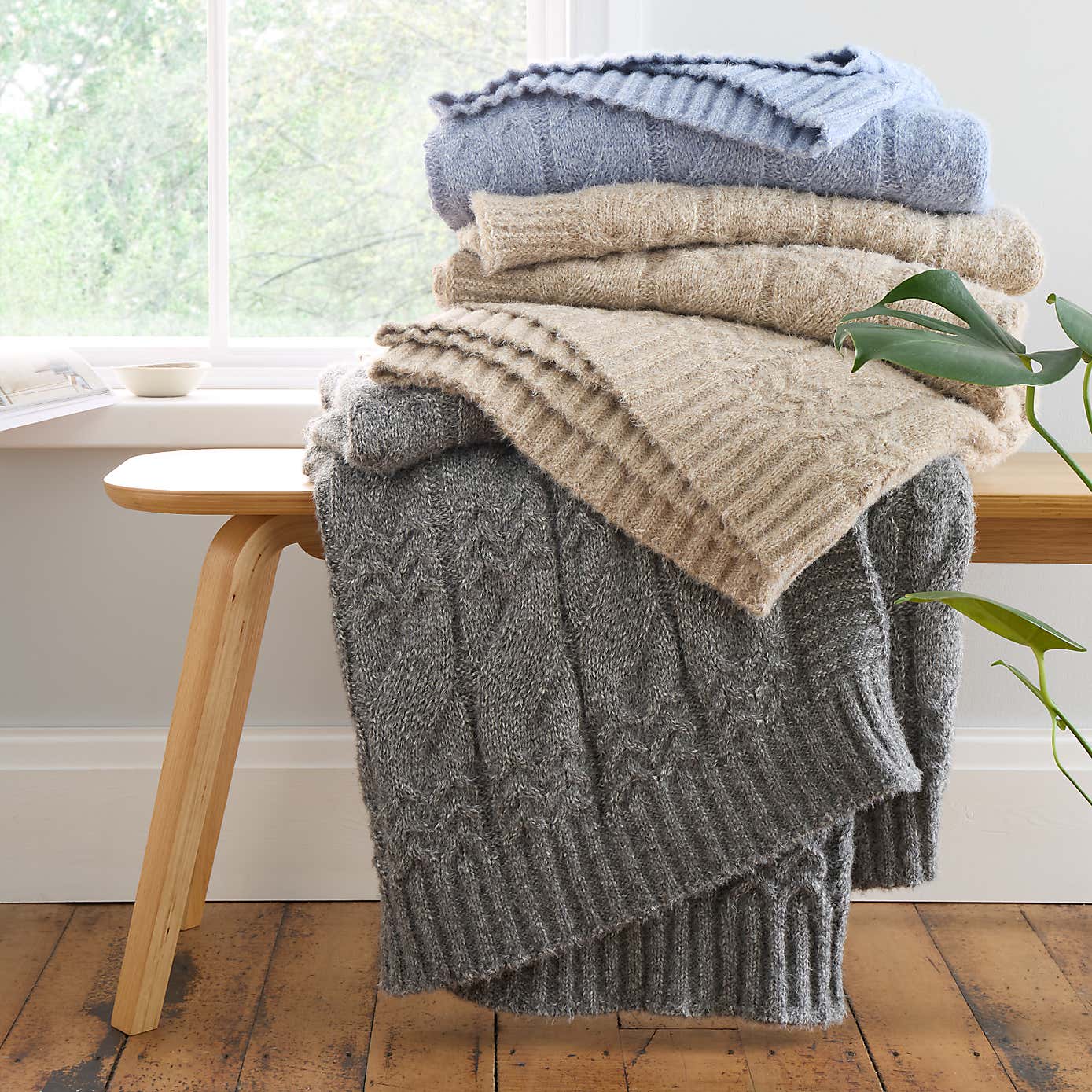 Bianca Cosy Soft Cable Knit Throw 130cm x 170cm