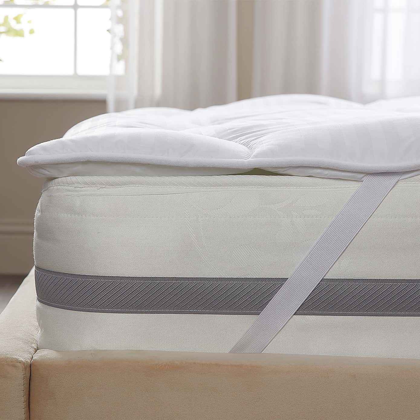 Snuggledown Luxurious Hotel Mattress Topper