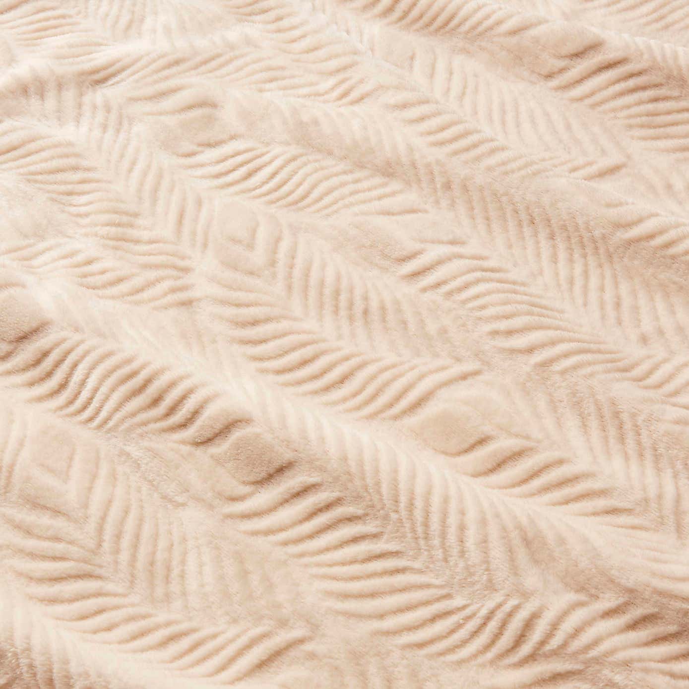 Leila Leaf Fleece Throw 130x170cm