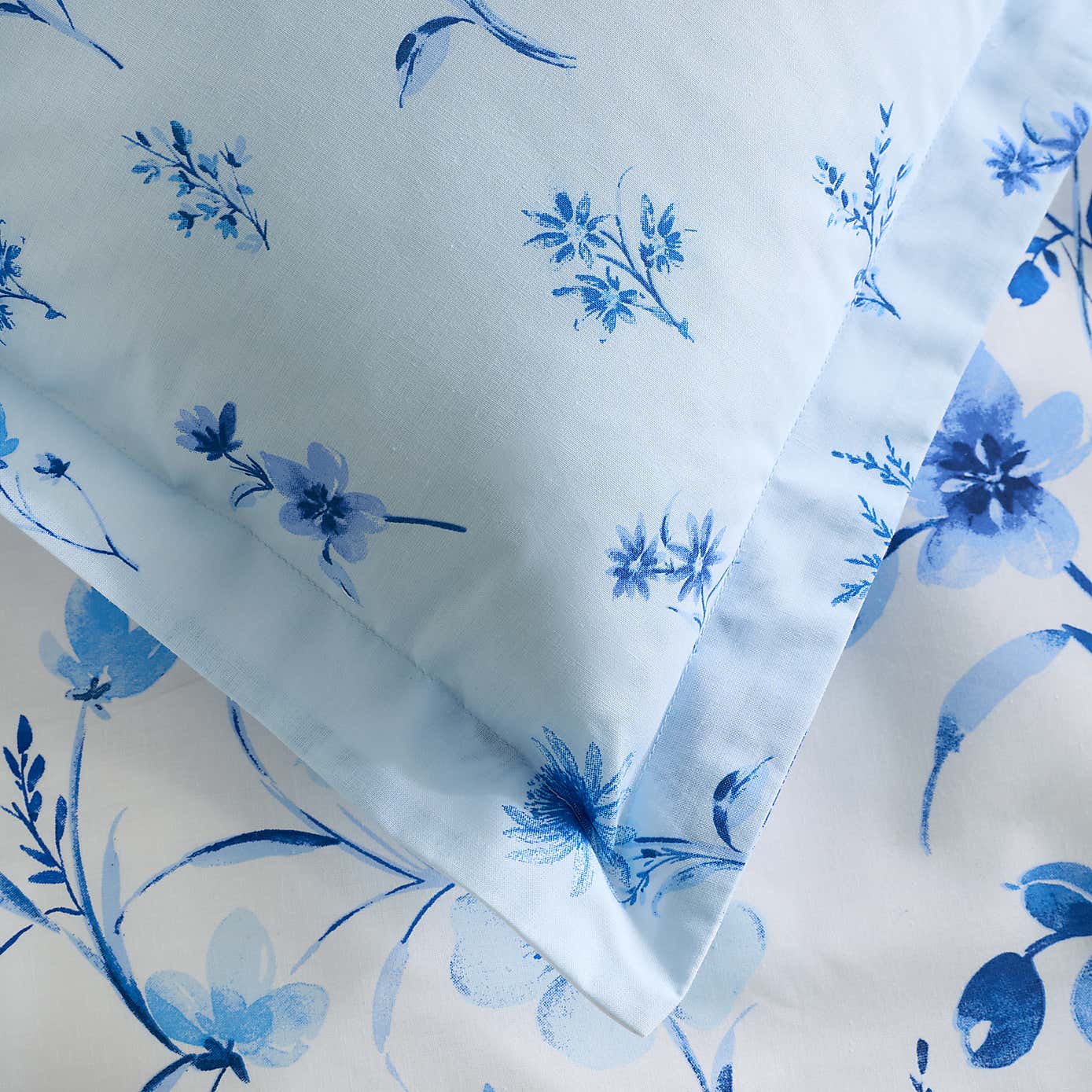Foxley Ditsy Blue Oxford Pillowcase