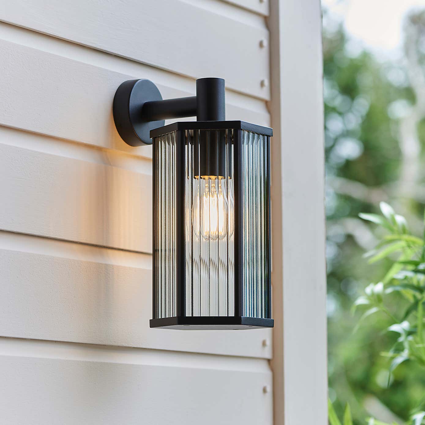 Hex Ribbed Indoor Outdoor Wall Light