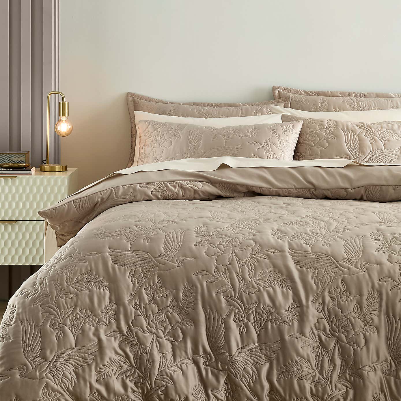 Luxe Heron Duvet Cover and Pillowcase Set