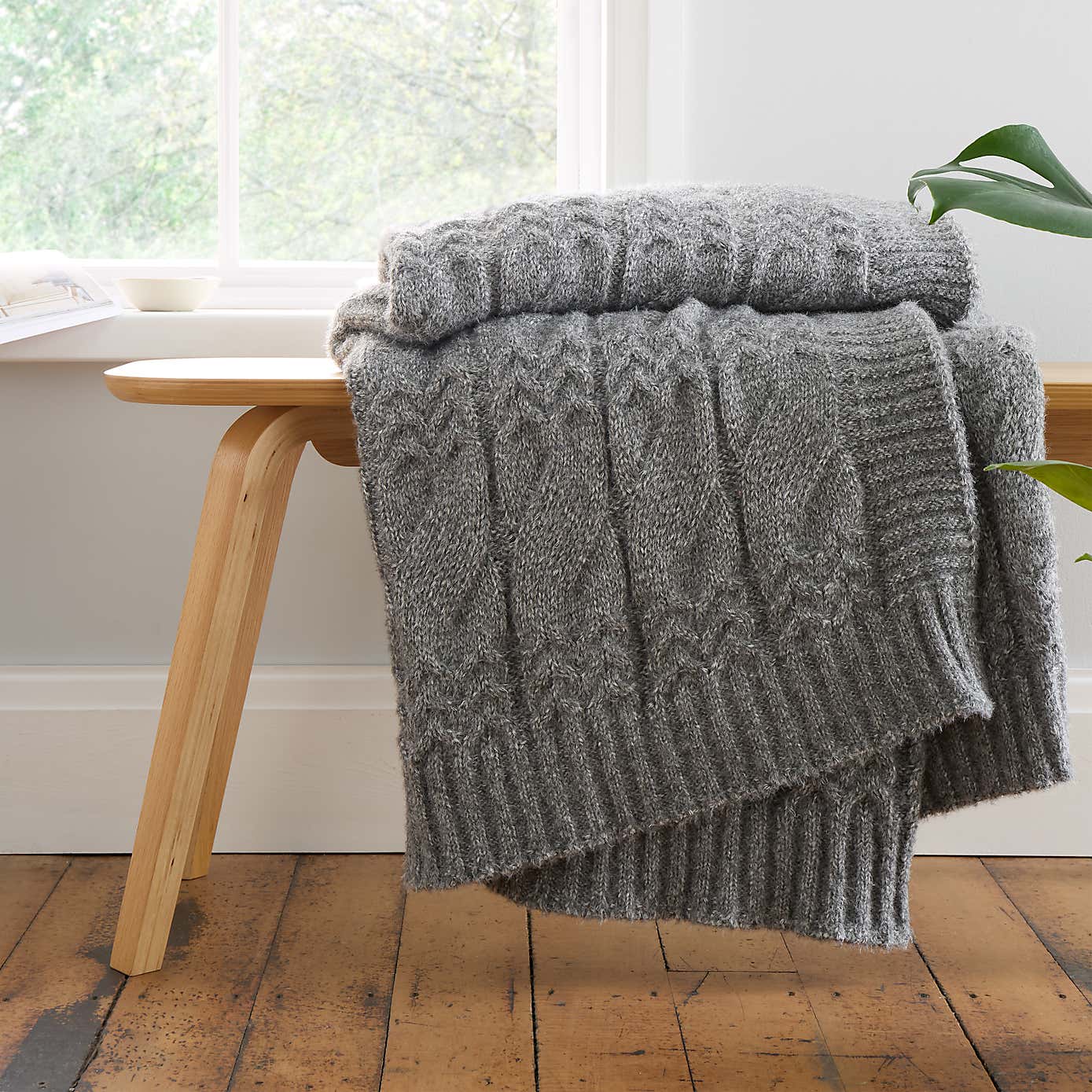 Bianca Cosy Soft Cable Knit Throw 130cm x 170cm