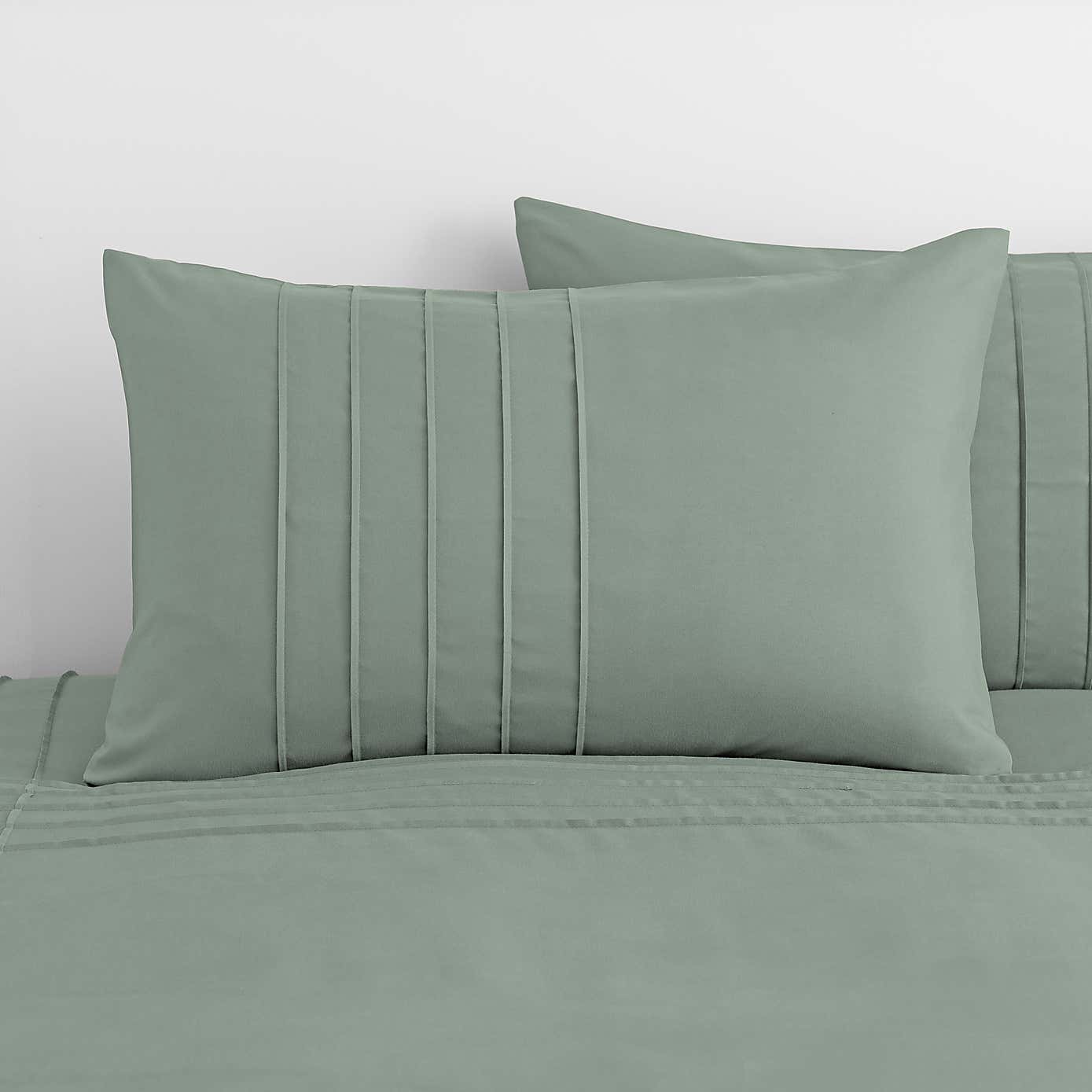 Jessa Pintuck Duvet Cover & Pillowcase Set