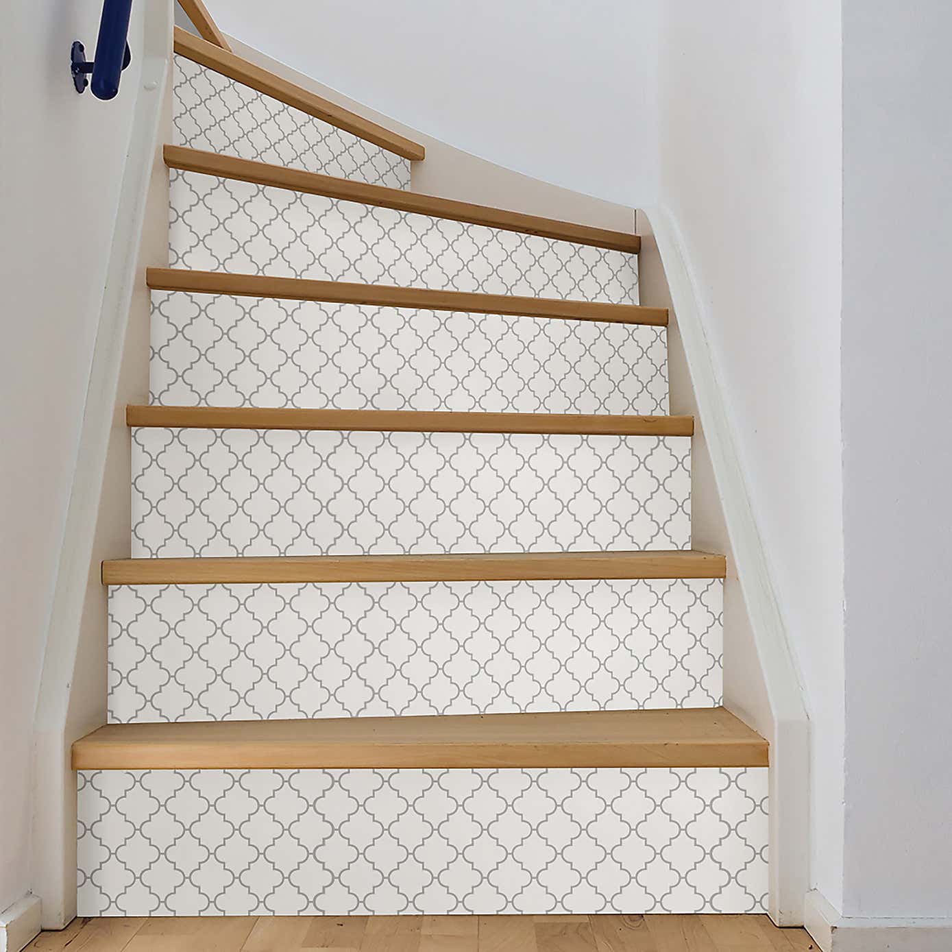 InHome Quatrefoil Self Adhesive Backsplash Tiles