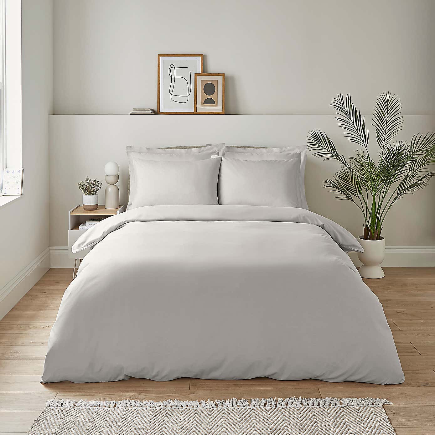 Super Soft Plain White Duvet Cover and Pillowcase Set