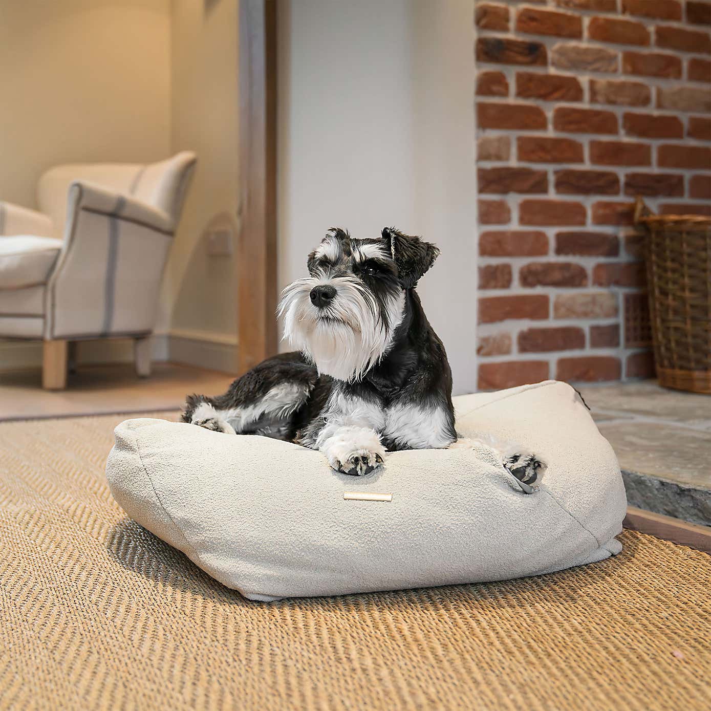 Lords and Labradors Snooze Pet Pouffe