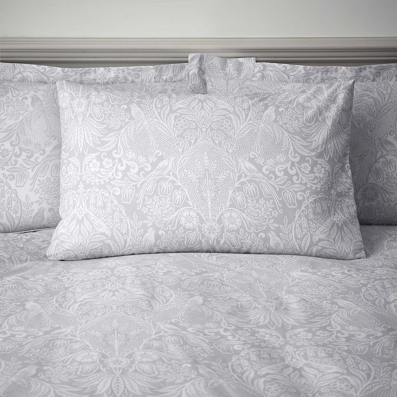 Emelie Duvet Cover and Pillowcase Set