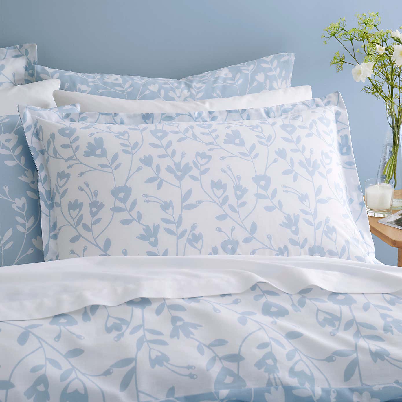 Bibury Floral Cotton Oxford Pillowcase