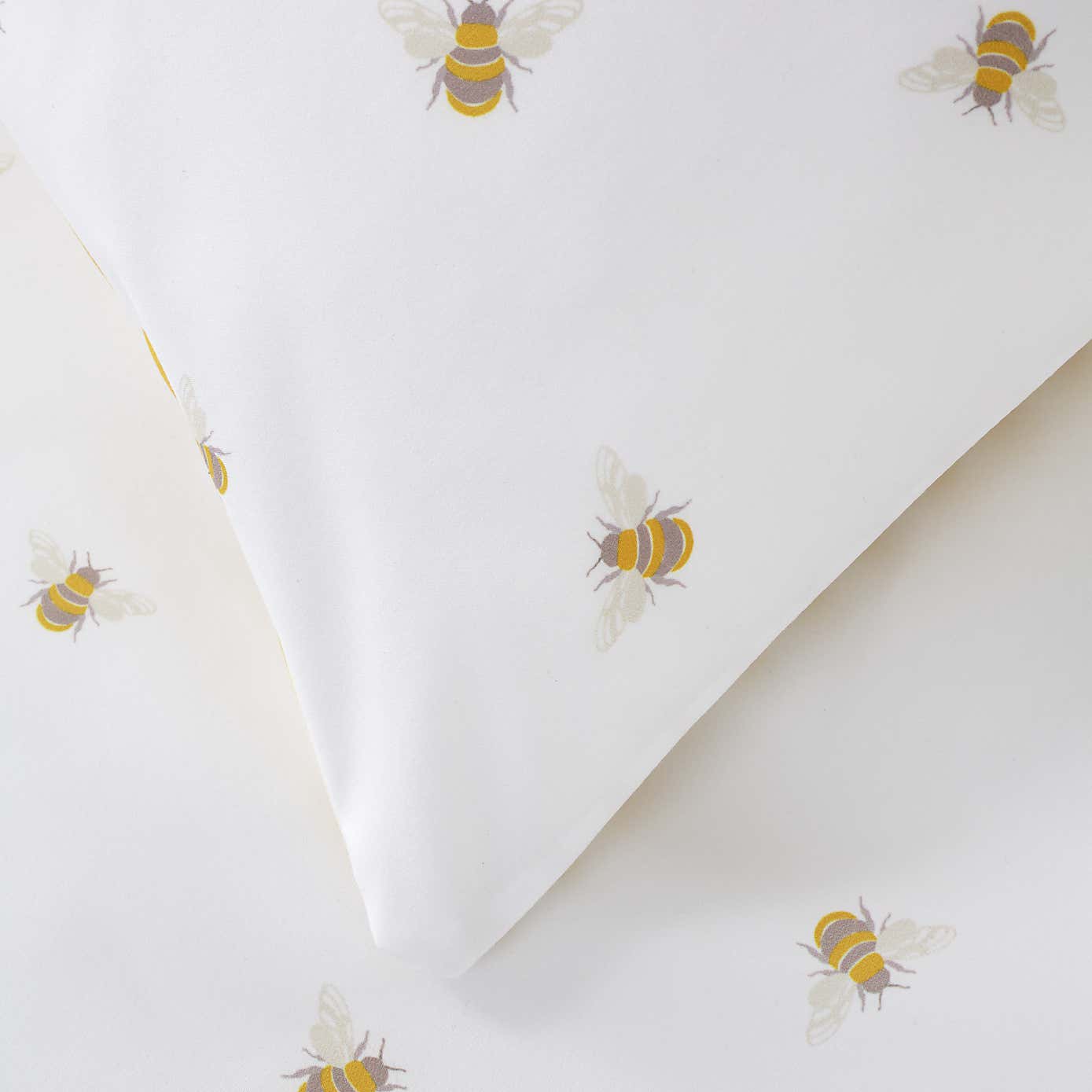 Printed Bee Duvet Cover & Pillowcase Set