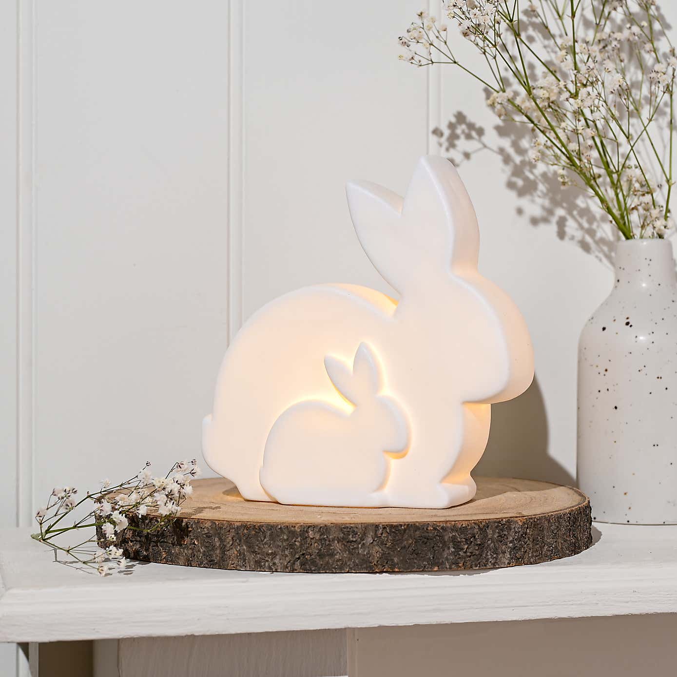 Eggs-traordinary Mum & Baby Bunny LED Light