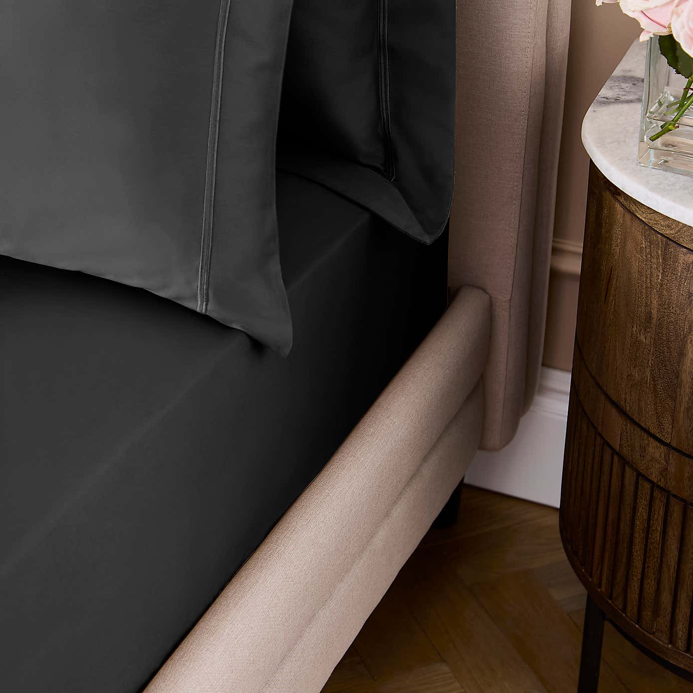 Dorma Cotton Sateen 800 Thread Count Fitted Sheet