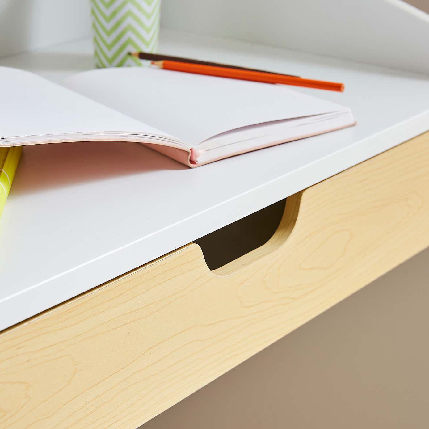 Kids Quinn Desk with Chair, White Natural