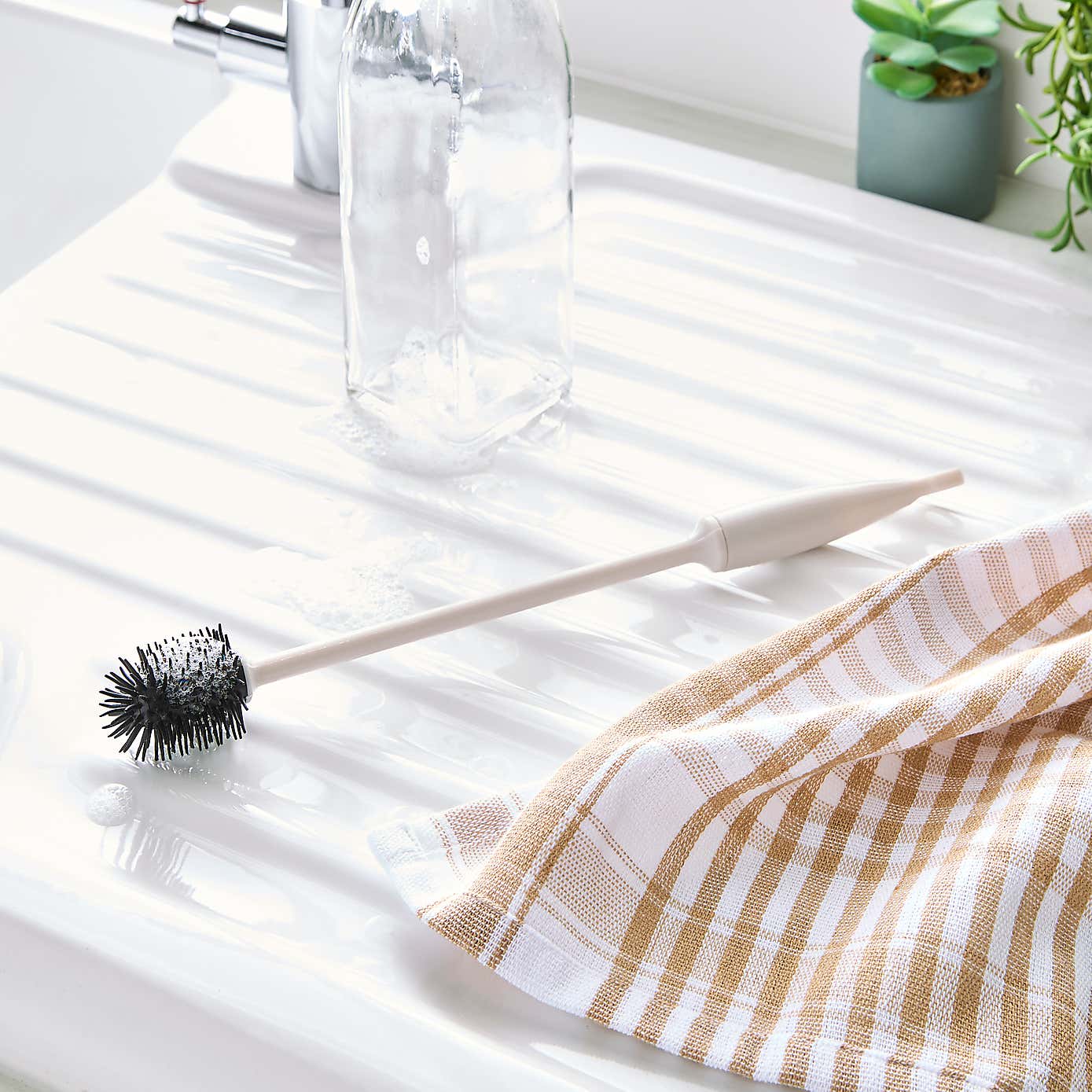 Long Handle Silicone Bottle Brush