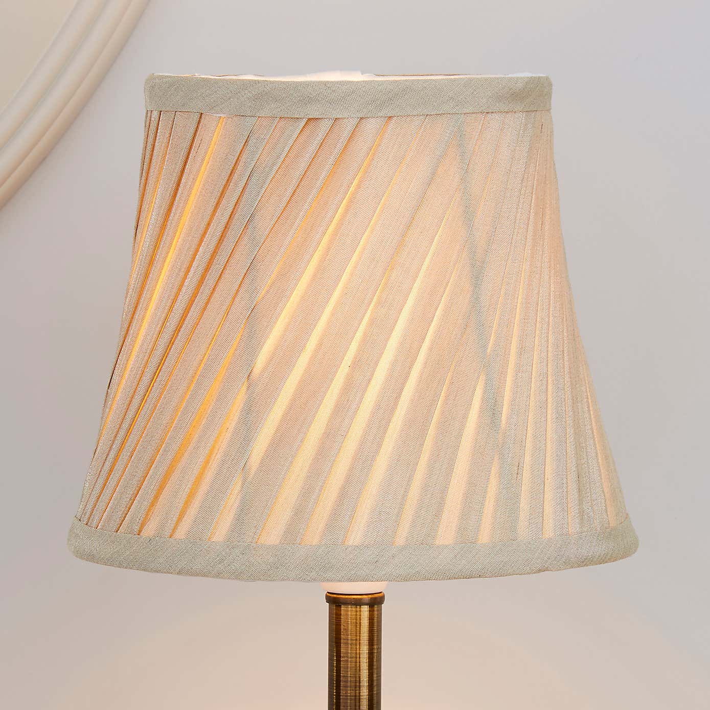 Twisted Pleat Lamp Shade
