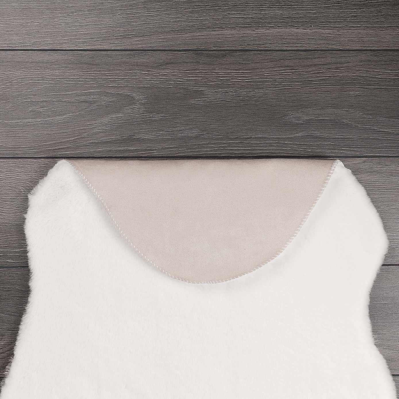 Supersoft Faux Fur Single Pelt Rug