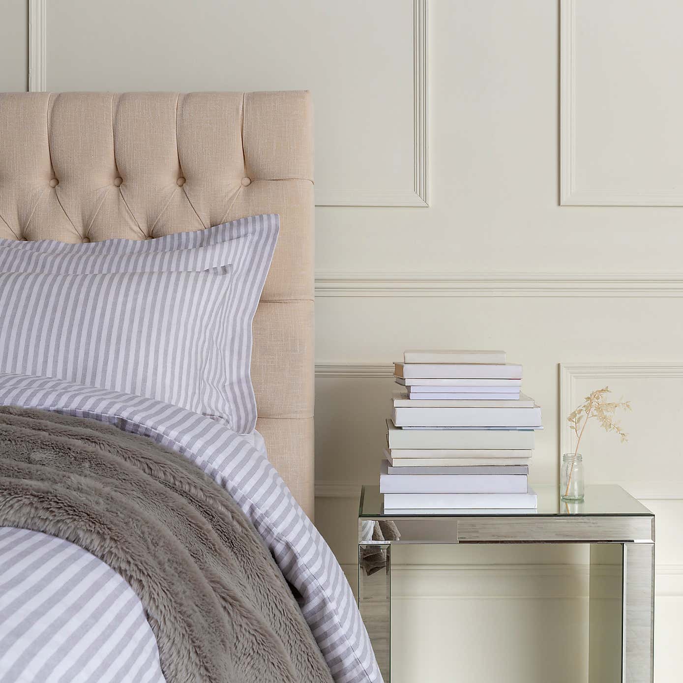 Dunelm Cream Eggshell Emulsion Paint