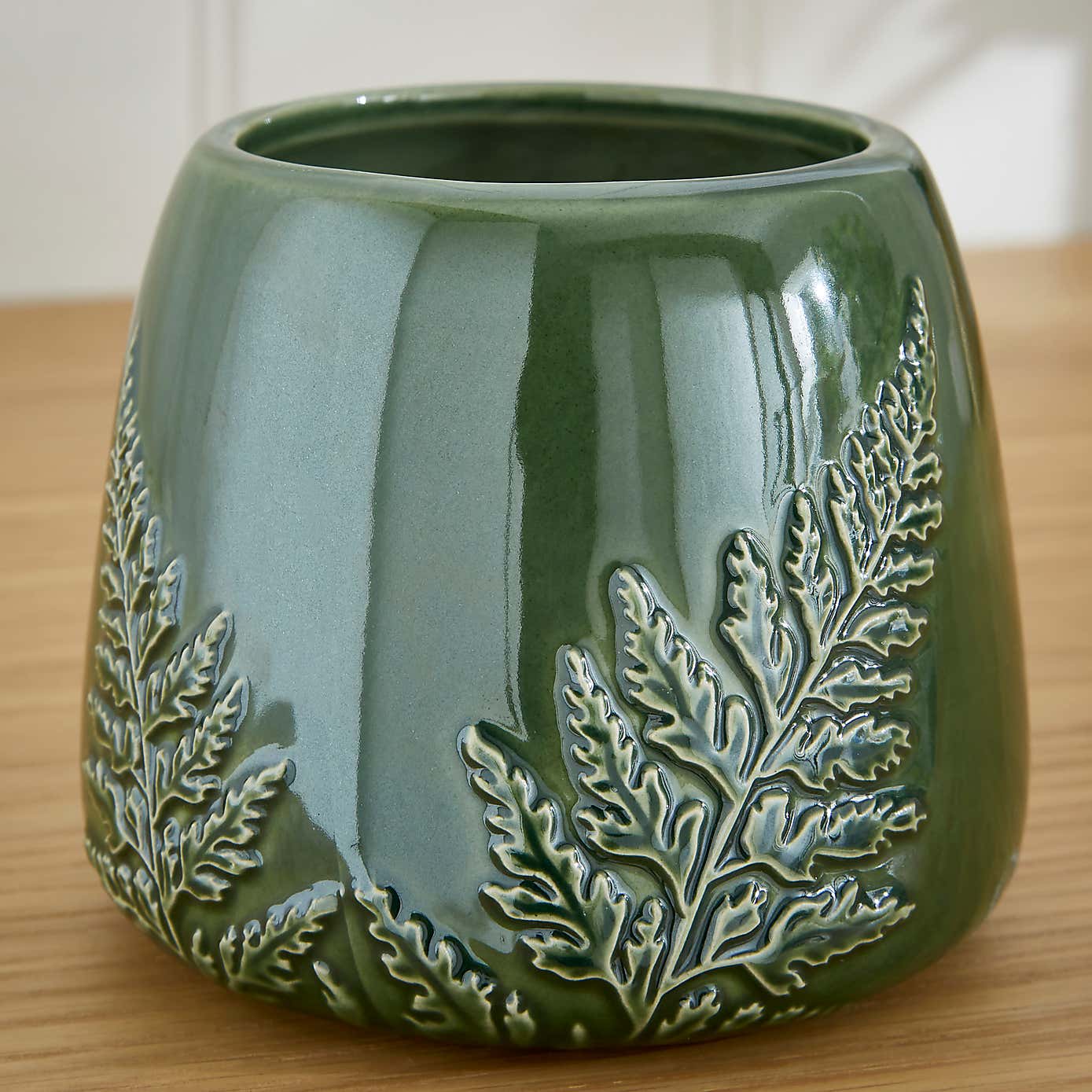Churchgate Olive Leaf & Fern Candle