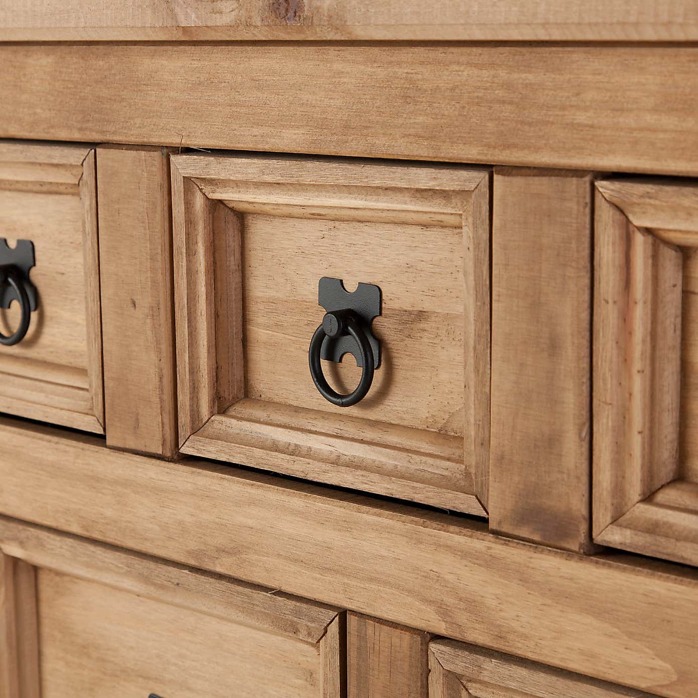 Corona Merchant Chest