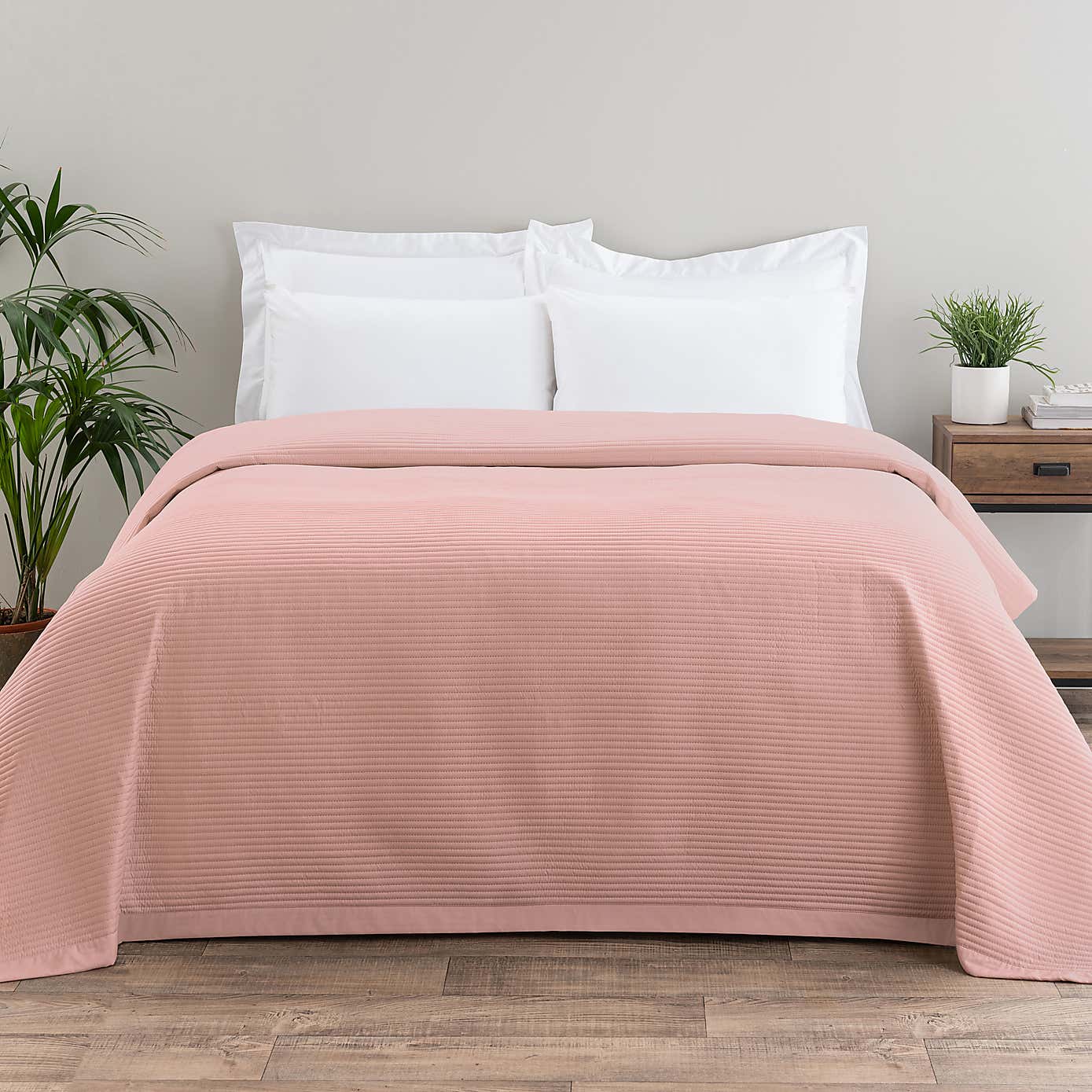Spencer Pinsonic Natural Bedspread