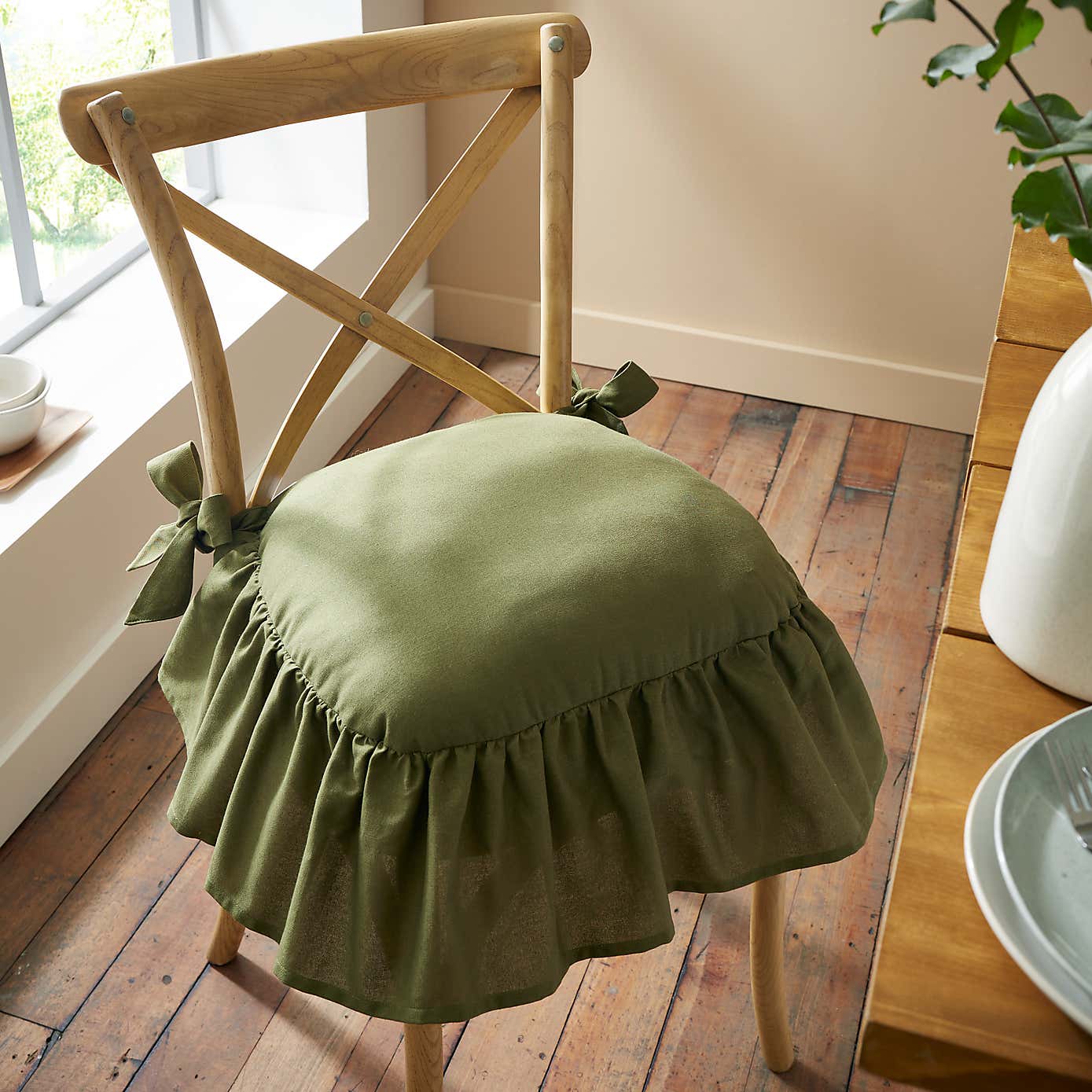 Churchgate Frill D Shape Seat Pad