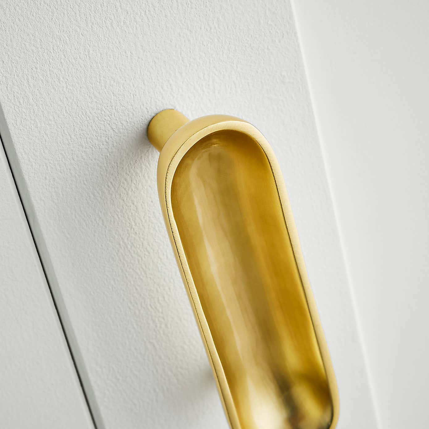 Luste Door Handle