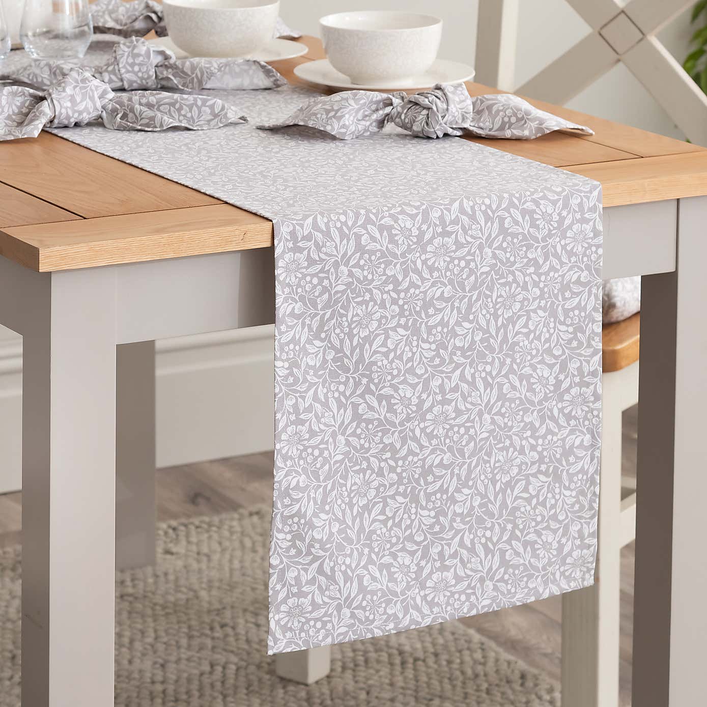 Chartwell Table Runner