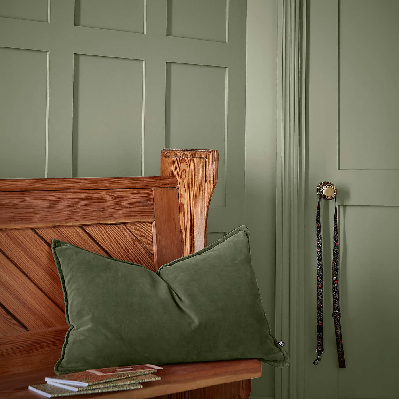 William Morris At Home Crafters Clay Gallery Emulsion Paint