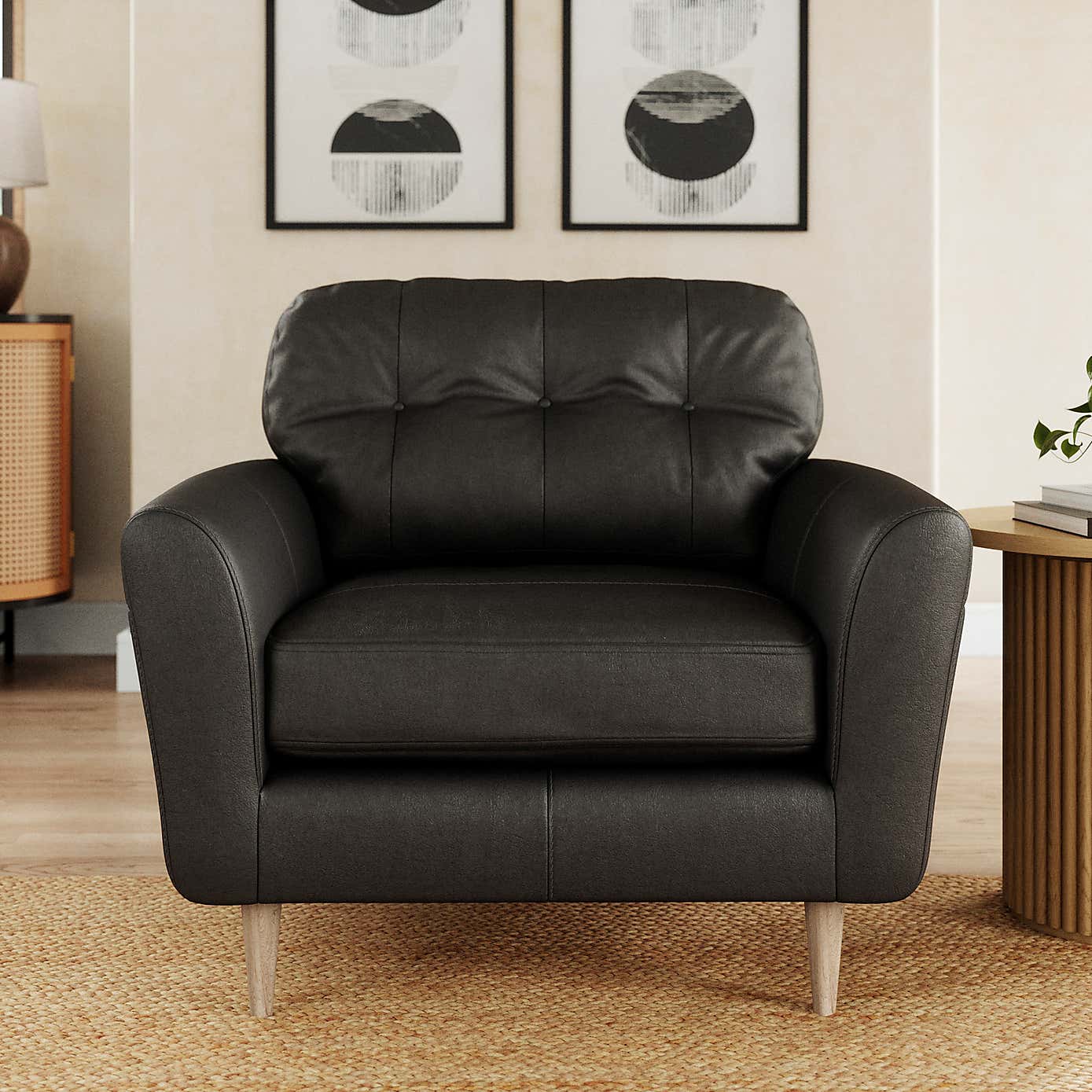 Sven Vintage Leather Snuggle Chair