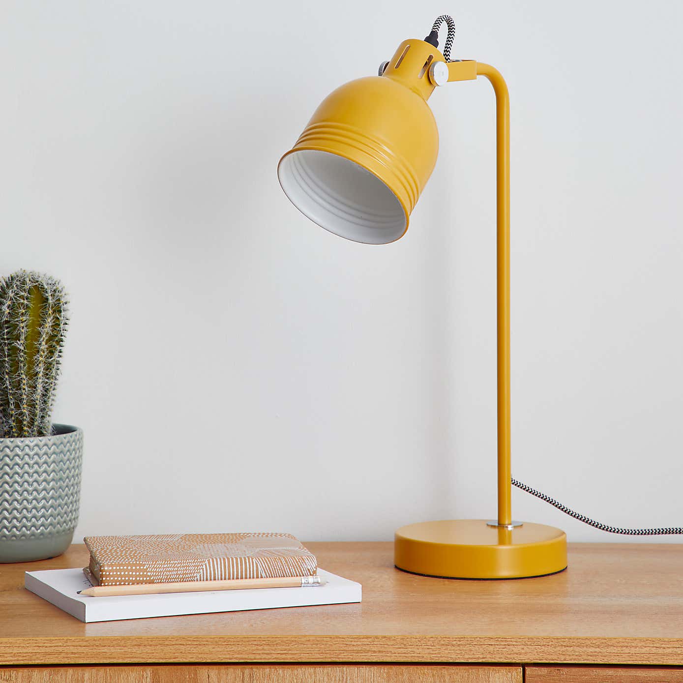 Issac Desk Lamp