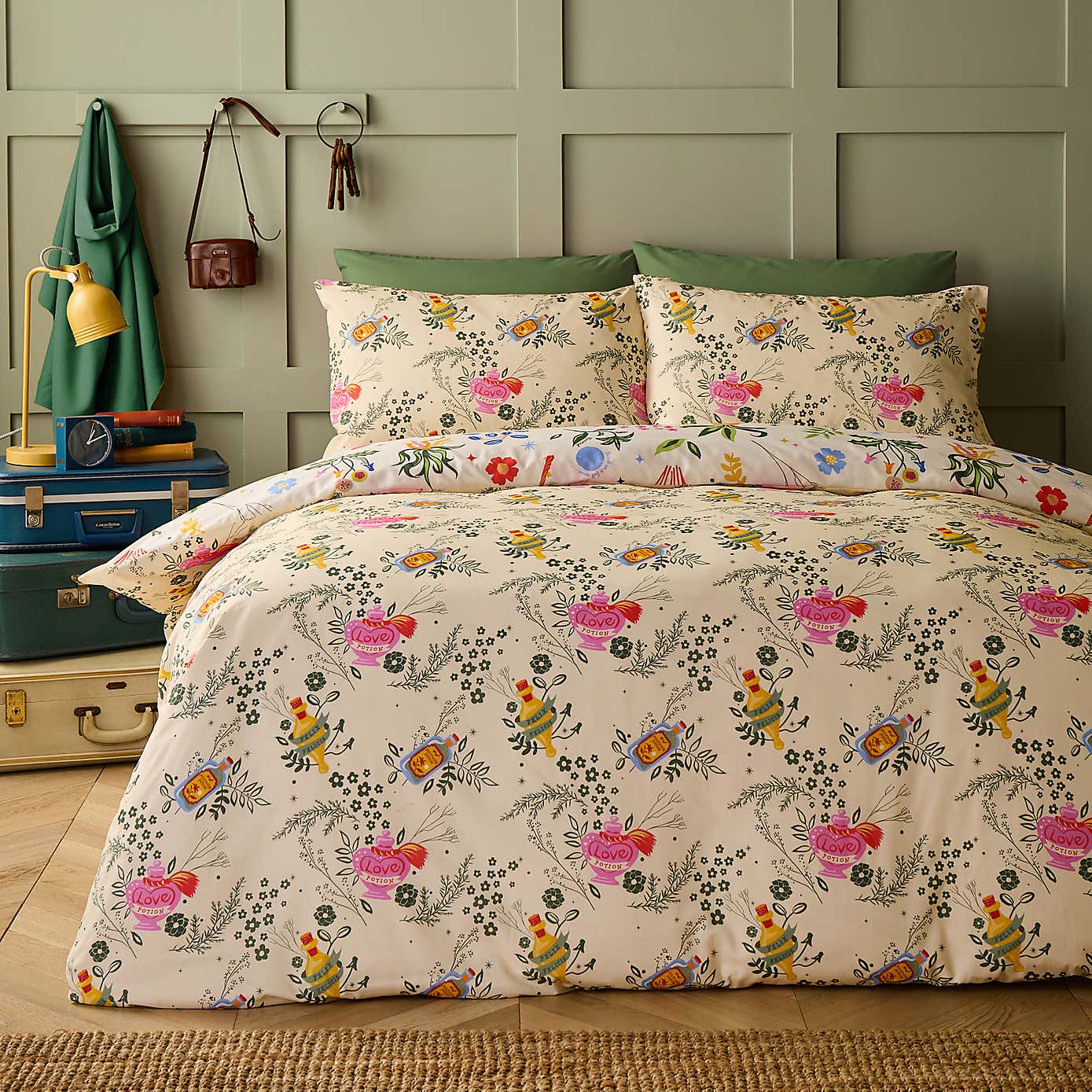 Harry Potter Herbology 100% Cotton Reversible Duvet Cover and Pillowcase Set