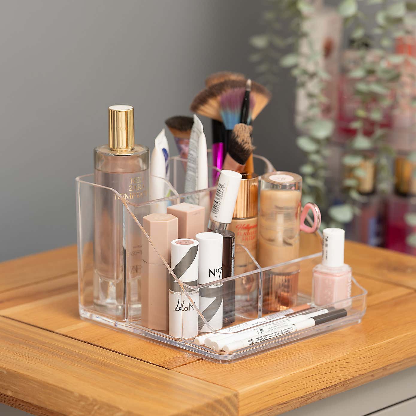 Addis Acrylic 6 Compartment Tray