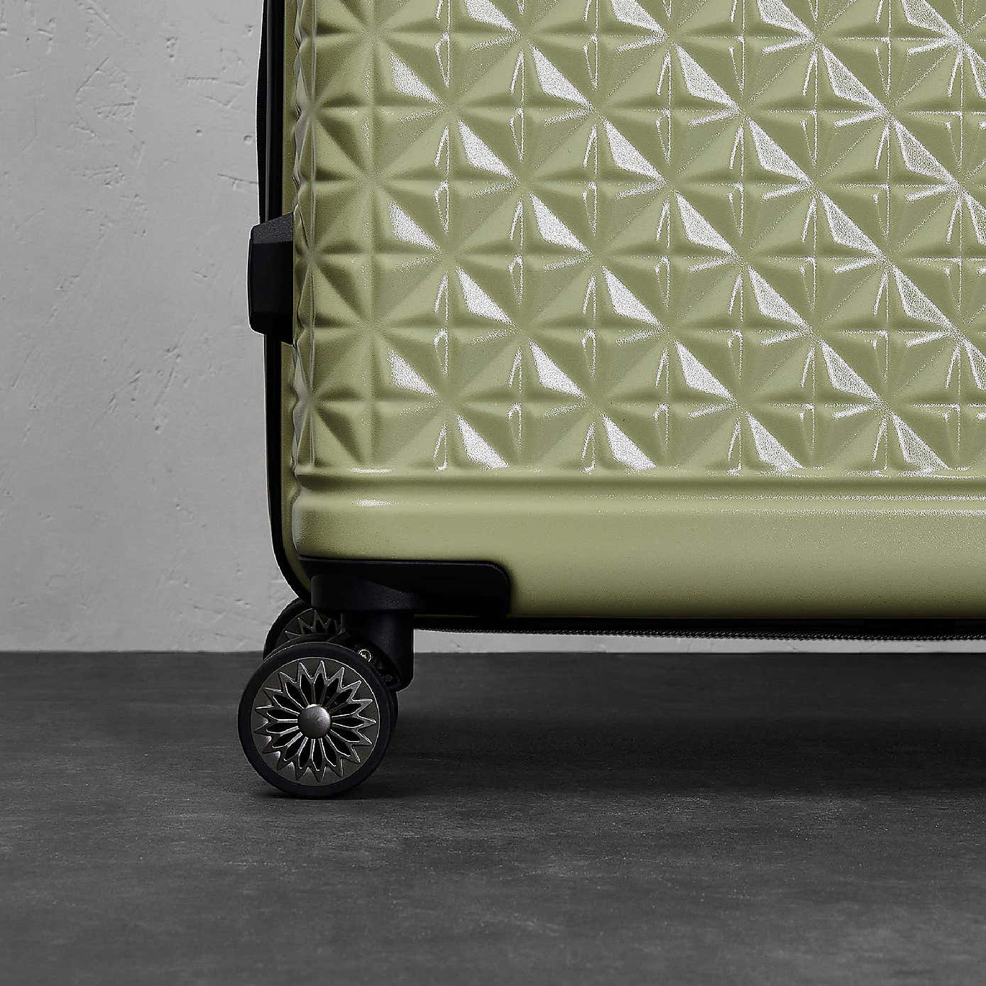 Rock Luggage Maya Hard Shell Suitcase